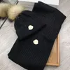 2022 Cappello da abito classico Cappello sciarpa Cashmere coniglio qualità cashmere Il caldo è super confortevole Uomini e donne possono fare un paio di stili