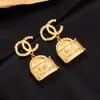 18K Gold Patrated Luxury Brand Designers Letters Stud Stud a￧o inoxid￡vel geom￩trico famosos mulheres embutidas de cristal shinestone S925 Brincho de prata Jewerlry 2Colors