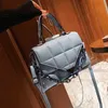 Bolsas de bolsas feminino 2022 New Messenger Bag Bolsa Cadeia de tendência Cor de cor sólida