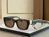 Yeni Moda Tasarımı Güneş Gözlüğü 4336 Kare Çerçeve Popüler ve Avant-Garde Style Çok yönlü dış mekan UV400 Koruma gözlükleri zarif metal zincirle birlikte gelir