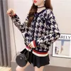 Women's Knits Tees Short Knitted Cardigan Autumn And Winter Style Ladies Design Sense Niche Retro Japanese Long-sleeved Round Neck Sweater 221111