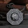 Anhänger Halsketten Natürliche schwarze Obsidian Halskette Handgeschnitzte chinesische Taiji BaGua Lucky Amulett Kostenloser Modeschmuck