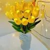 Snaren 10/15 LED Kunstmatige Tulpen Bloemen Fairy Light Powered DIY Tulp String Garland Voor Vaas Home Party Bruiloft