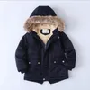 Enfants Designer Vêtements Filles Épais Tench Manteaux Garçons Coton-rembourré Vestes Hiver Velours Vêtements Coupe-Vent À Capuche Manteaux Chaud Outwear Mode À Manches Longues BC166