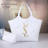 Fashion Shopping Bags Luxury Bag Leather Check Women's Handbag Designer shoulder Tote Large Beach bag luxurys travel Crossbod301c