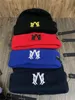 Şapkalar Eşarplar Setler Kapaklar 23 Moda Tasarımcı Örme Hat Beanie Cap Kayak Şapkaları Snapback Maske Eriyen Kış Kafatası Kapakları Unisex Kaşmir Ekose Mektuplar Lüks Gündelik Şapka