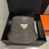 Designer Bucket Hat Stylish Leather Stingy Brim Hats Elegant Caps for Men Woman 5 Colors255G