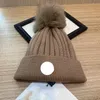 Designer France Skull Caps Embroidered Badge Women's Stripe Small Fragrant Wool Hat Men's Thickened Warm Winter hat Couple's Casual Versatile Beanie