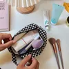 Kosmetiska väskor Checkerboard Lattice Bag Korean Style utgör Organzier Women Portable toalettartiklar Retro Zipper Beauty Pouch
