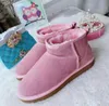 Hot AUS classical Short Mini Sequins snow boots 2022 new keep warm women U5854 boot man womens Plush casual warms boots Sheepskin Suede shoes Antelope brown