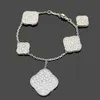 Bracelets de charme bijoux de créateurs kaléidoscope creux à quatre feuilles fleurie bracelet full foret VC Lettre de diamant 18 carats d'or 2098987