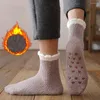 Herrstrumpor 1 par Stylish Thermal High Elastic Sweat-Wicking Unisex Indoor Floor Casual Plush tofflor