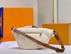 2022 Lüks Tasarımcılar Bel Çantaları Çapraz Vücut Çantası Ünlü Bumbag Moda Omuz Çantası Beyaz Serseri Fanny Pack M43644