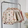 Bibs Burp Cloths Baby Feed с длинными рукавами, младенцы, девочки, милые мультипликационные припечатки, надусы