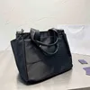 Totes Prabag Tote Bag Nylon Designer Bag Women Luxury Handtas Casual Pouch Shopper Grote capaciteit Schouder Kwaliteit Portemonnee Matter Tolid Color 221213