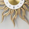 Horloges murales de luxe en métal Design montre surdimensionnée Quartz moderne horloge silencieuse décor Funky insolite élégant Wanduhr décoration