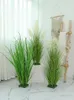 Decoratieve bloemen grote boom bonsai kunstmatige bulrush bloembloem geplaatst potplanten met basis groen gras zijden riet thuis bruiloft