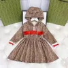 Set di abbigliamento estivo per bambina per bambini Top a manica corta maglietta Gonne scozzesi boby per bambini Set di vestiti per bambini 29T AAA9792608