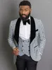 Ternos masculinos engoliram o traje masculino de um botão Blazers masculino Tuxedos de três peças Groom Wear Shawl Lapeel Prom Jackets e colete e