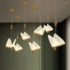 Lampes suspendues lumière nordique luxe papillon lumières abeille lampe pour enfants chevet petit escalier à tête unique