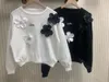 女性用セーターデザイナーデザイナーCCウールニットセータージャケットかぎ針編みMujer Pullover Brandレディスストライプ長袖のフローラルジャキュードカジュアルパーカーシャツ