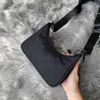 3 parça omuz çantası Toptan kadın Crossbody Göğüs için tuval hobo tasarımcı çanta zincirleri Lüks tote çanta adam haberci naylon plaj kadın debriyaj çanta