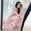 Party Dresses Women Summer Strawberry Dress Bow Pink Tulle Mesh Cascading Ruffle Maxi V-hals Puff Sleeve paljettbroderi länge