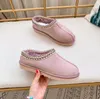 Venta caliente clásica Mini U5854 botas de nieve para mujer mantener la bota caliente Última moda Piel de oveja Piel de vaca Botas de felpa de cuero genuino Tazz Zapatilla Baotou zapatos