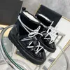 Designer Boots Paris Luxury Brand Boot äkta läder Varma stövlar Martin Ankle Booties Man kort vinter full päls fluffy päls sneakers tränare av varumärke W210 03