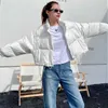 Женские куртки дизайнерская женская короткая мода вниз в панель зимние девочки модный парк металлический треугольник