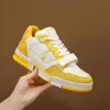 2022 Designer Treaker Treaker Trainer Buty Casual Buty cielęcy skórzane Abloh White Zielone Czerwony Niebieski Letter Platforma Platforma Low Treakers Size 38-46 KMJKK00001