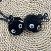 Porte-clés Noir Carbone Charbon Boule Elfe Poupée Porte-clés En Peluche Porte-clés Spirited Away Miyazaki Hayao Totoro Femmes Petit Pedants Briquette Cadeau T220909