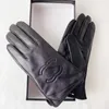 Guanti invernali in pelle da donna Touch screen in peluche per il ciclismo con guanti a cinque dita in calda pelle di pecora isolante