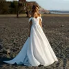 Boho Satén blanco Una línea Vestidos de novia Elegantes fuera del hombro Vestidos de novia de playa simples Tren de barrido fruncido Vestido moderno de segunda recepción Robes de Mariee CL1456