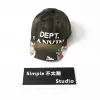 Top Hip Hop Graffiti Hat Lettering Casual Curved Brim Base Vintage Baseball Cap para homens e mulheres Splash Ink Letters Printing