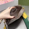 Tasarımcı Çanta Ünlü Tote Çanta Klasik Crossbody Omuz Çantaları Moda Makyaj Çantası Kadın Çanta Mektubu Desen Alışveriş Çantaları Vintage Kamera Cüzdan Yuvarlak Zincir Tote