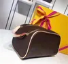 Компметическая сумка для кошелька Классическая роскошная дизайнер двойной молнии мужчины, путешествующие женщинам