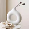 Vasen moderne hohle Keramik Vase Decor Geschenk Home Dekoration Donuts Blumentopf Accessoires Büro Desktop Wohnzimmer Innenraum