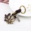 Retro Metal Metal Leaf Key Rings Keychain Cheechain Cheering Keyring Bag Bag Hangings Ornament Moder