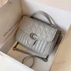 공장 허가 직접 판매 2023 New Women 's Bag Lingge 자수 실 단일 어깨 메신저 핸드백 체인 S