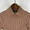 女性のセーター2022秋と冬のコーヒーカラータイトにフィットするスリミングセーターボトムシャツ