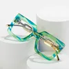 Óculos de sol Frames Moda Ssquare Glass Frames lentes ópticas para mulheres tendem a uma cadeia de metal de grandes dimensões Anti-azul óculos leves Eyewear T2201114