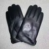 Designer Men039s Warm Gloves Fashion Sheepskin Fur One piece Leather Gloves Home Delivery2490907