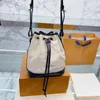 Embossed Bucket Bag Mini Shoulder Bags Top Designer Crossbody for Women Mini Handbag Fashion Cross Body Drawstring Handbags Flower Wallet