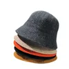 Bérets Automne hiver dôme laine chaud tricoté seau chapeau femmes mode simple noir laine fil bassin casquette Vintage tissage chapeau décontracté 221115