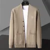 Maglioni da uomo Maglione di alta qualità ricamato con motivo tigre autunno cardigan lavorato a maglia maglione da uomo tendenza bello versatile cappotto casual per giovani 221114