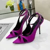 Diseñadores Tacones Sandalias Mujer Zapatos de boda Zapato de fábrica Moda de primavera Púrpura Satén Boca baja Puntiagudo Lujo Tacón ultra alto Hebilla Tacón delgado Romano con caja