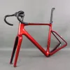 Frame de bicicleta de cascalho de fibra de carbono GR044 MONTAGEM DE DISCO DE MONTAGEM METAL DE METAL RED CABO EXTERNO CABO E MUDADE MAX TNEURO 700X45C