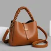 Genuine Leather One-Shoulder Bags Women Bags Trendy Large-Capacity Portable Female Fashion Totes Messenger Bag Large capacity handbag Small