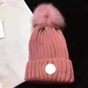 Designer Frankrike Döskalle Kepsar Broderat märke Dam Räv Ull Stickad liten ullboll Varm på hösten och vintern Casual Beanie